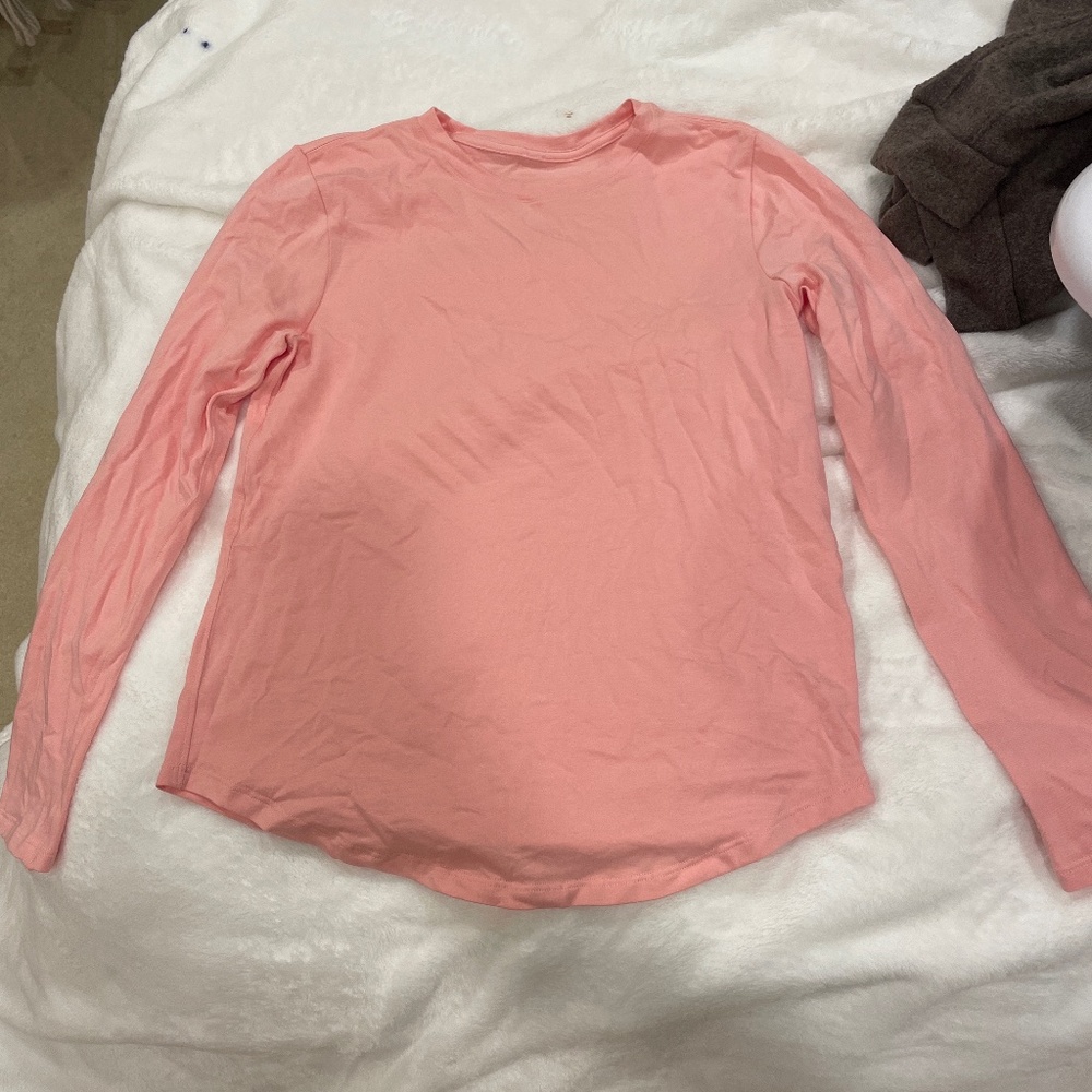 lululemon size 2 salmon long sleeve